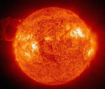 Фото источника жизни на земле - солнца
